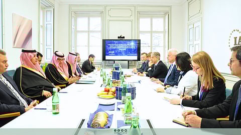 رئيس "نزاهة" يزور الأكاديمية الدولية لمكافحة الفساد