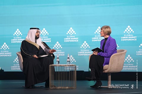 رئيس هيئة الغذاء والدواء: الذكاء الاصطناعي يُسهم في صناعة الدواء ويعزز من كفاءة الهيئة