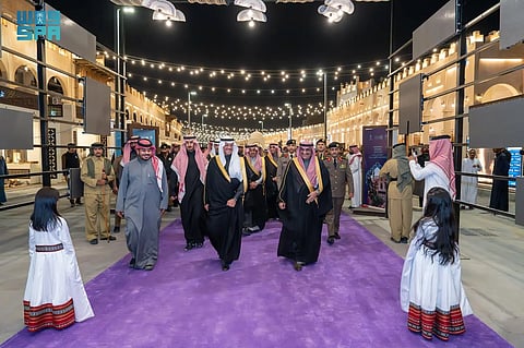 محافظ الأحساء يفتتح مهرجان «ليالي القيصرية 2026»