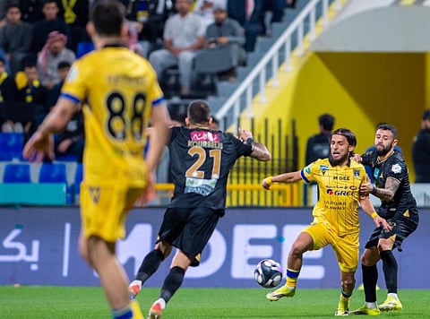 التعاون والخليج