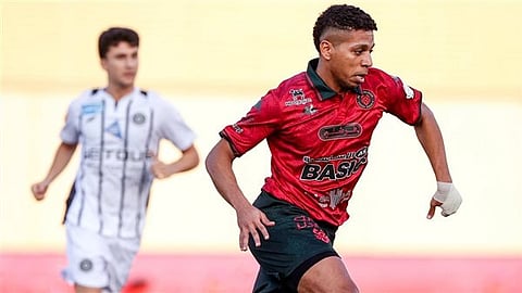 الخلود يفوز على الشباب