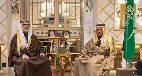 وزير الخارجية يبحث مع نظيره الكويتي مستجدات القضايا الإقليمية