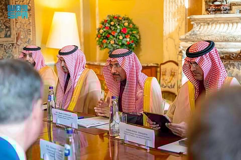 وزير الصناعة يبحث فرص تعزيز الشراكة الاقتصادية مع المفوضية الأوروبية