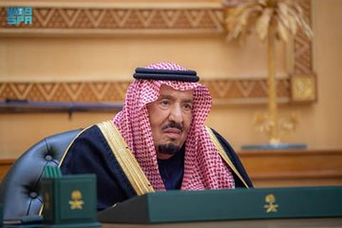 أمام خادم الحرمين الشريفين.. المعيّنون الجدد يؤدون القسم بعد صدور الأوامر الملكية