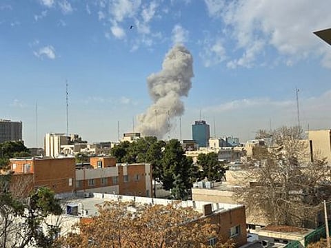 رويترز: سماع دوي انفجارات في دبي