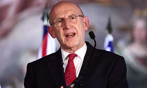 بريطانيا: توضيح الأساس القانوني لقصف إيران مسؤولية الولايات المتحدة