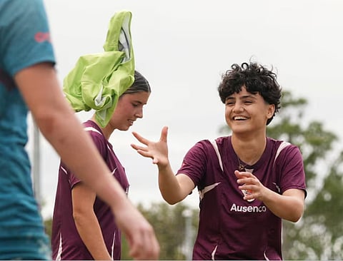 لاعبتا كرة قدم إيرانيتان طلبتا اللجوء في أستراليا تتدربان مع ناد محلي