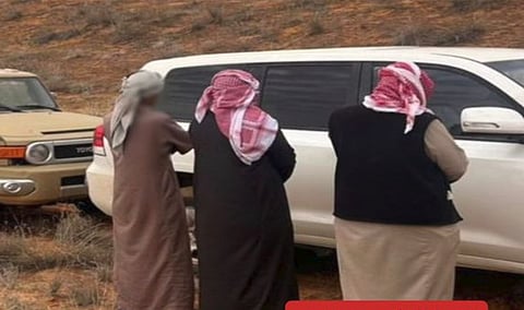 ضبط 3 مواطنين لارتكابهم مخالفتي قطع مسيجات ودخول محمية الإمام تركي بن عبدالله دون تصريح