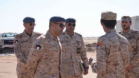 الجيش الكويتي يعلن تعرض موقعين حدوديين لاستهداف بمسيرتين قادمتين من العراق