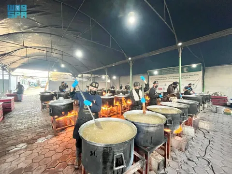 دعم سعودي يصل إلى 4 دول.. 40 ألف مساعدة غذائية للأسر الأكثر احتياجًا