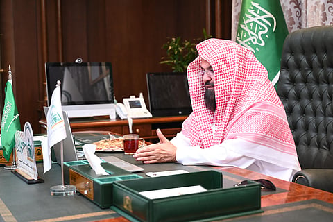 رئيس الشؤون الدينية يدشّن مركز "أحكام وآداب الزيارة" بالمسجد النبوي