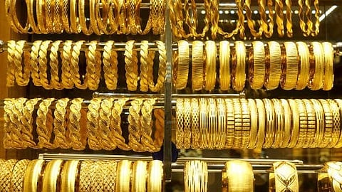 سعر الذهب في السعودية اليوم الثلاثاء 25-11-1447 محليًا وعالميًا