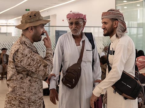 وزارة الدفاع توفر الرعاية الكاملة لضيوفها من القوات المسلحة اليمنية خلال أداء مناسكهم