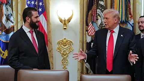 الرئاسة السورية: الشرع أبلغ ترمب بأن رفع ما تبقى من عقوبات ضروري لإنعاش الاقتصاد