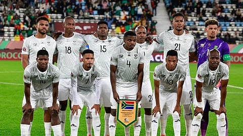 أزمة تأشيرات تؤجل سفر منتخب جنوب أفريقيا إلى المونديال.. ووزير الرياضة: «موقف محرج»