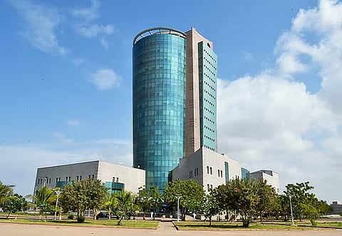جامعة جازان تفتح باب القبول لبرامج الدراسات العليا المجانية للعام الجامعي 1448هـ