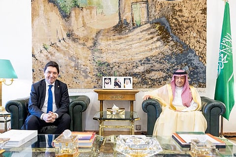 «الخريجي» يستعرض مع رئيس مجموعة الصداقة البرلمانية السعودية الفرنسية بـ«الشيوخ الفرنسي» علاقات الصداقة والتعاون
