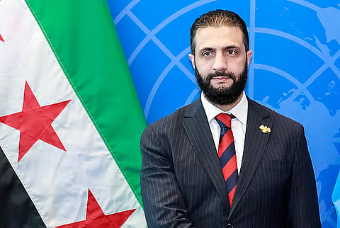 «الشرع» ينفي نية سوريا التدخل عسكريًا في لبنان.. ويؤكد: «خطوط اقتصادية لا عسكرية»
