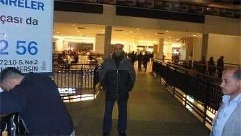 أول صورة توثق وصول «الساعدي القذافي» لتركيا بعد الإفراج عنه