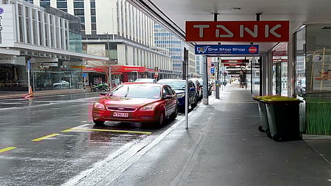 نيوزيلندا ترفع قيود كورونا مع انخفاض عدد الإصابات