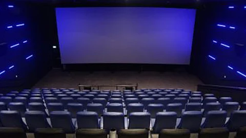 إنفوجراف.. افتتاح 44 دار سينما بالمملكة خلال 3 سنوات.. والرياض شهدت الإطلاق الأول