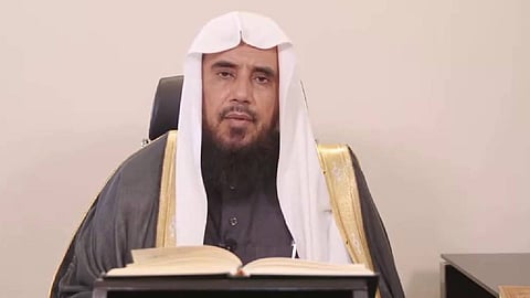 هل يجوز للولي التصدق من مال اليتامى القصّر؟.. الشيخ الخثلان يُجيب