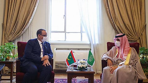 وزير الخارجية ونظيره الموريتاني يستعرضان سُبل تعزيز التعاون المشترك