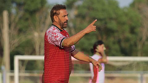 فيروز كريمي مدربًا لتراكتور في معترك النصر «الآسيوي»