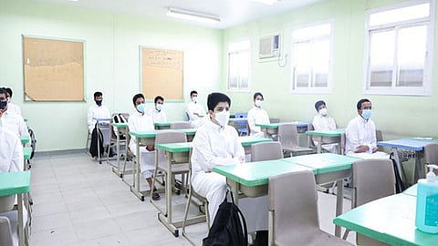 «التعليم» تحدِّد شرطًا لدخول المنشآت التعليمية وتوجه رسالة لمنسوبيها