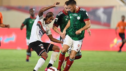 في مباراة مثيرة.. التعادل الإيجابي يحسم لقاء الاتفاق والرائد