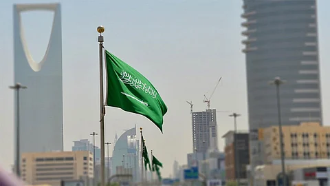 أخبار السعودية اليوم.. التحالف يقصف ميليشيات الحوثي بمأرب.. والسجن 233 سنة بحق 24 متهمًا في قضية غسيل أموال