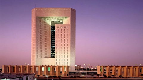 «الإسلامي للتنمية» يشيد بتبرع المملكة لتوفير لقاحات كورونا للدول الأقل نموًا