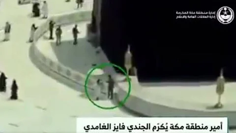 موقف «إنساني» لجندي تجاه أحد المعتمرين.. وأمير مكة يكرمه