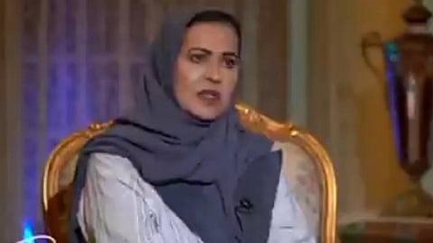 بكت حزنًا على وفاة الملك فيصل.. قصة اكتشاف موهبة المذيعة نجاح أبا الخيل