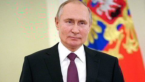 بوتين يخضع للحجر الصحي.. تفشٍّ كبير لكورونا في الدائرة المقربة منه