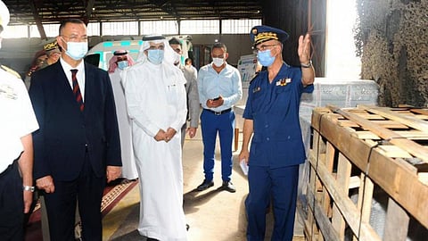 بالصور.. طائرة إغاثية سعودية تصل تونس على متنها 5 مولدات أكسجين