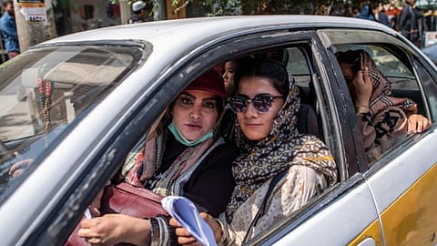 طالبان تستثني عاملات المراحيض من الحظر المفروض على عمل النساء