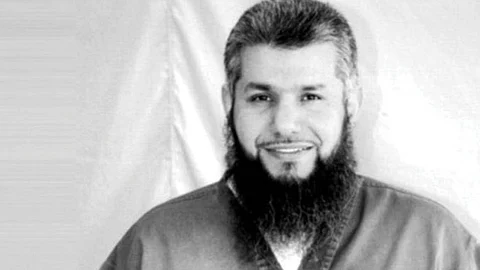 نجل حميدان التركي: رفض طلب الإفراج المشروط عن والدي وإعادة النظر العام المقبل