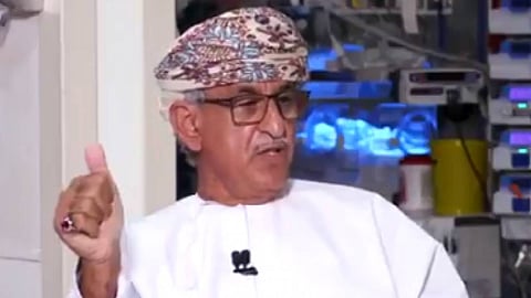 بالفيديو.. وزير عماني يكشف أسباب اعتماد السلطنة 8 لقاحات لمواجهة كورونا