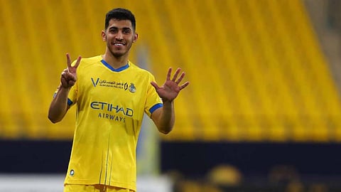 سلطان الغنام يعلق على قرار تمديد عقده مع «النصر»