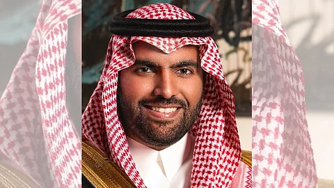 وزير الثقافة يتلقى القصائد الوطنية بمناسبة اليوم الوطني لتكريم المتميزين