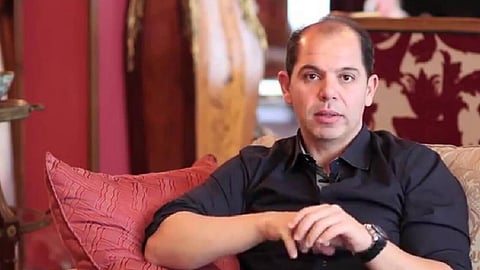 نجل عادل إمام يكشف حقيقة إصابة والده بفيروس كورونا