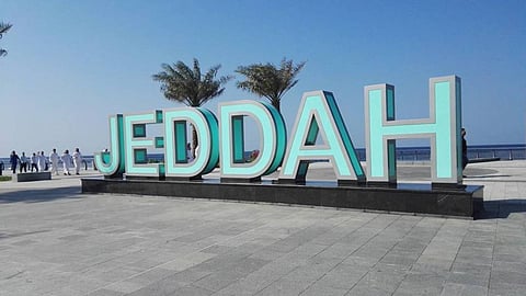 بالفيديو.. احتفالات واسعة للمواطنين والمقيمين في كورنيش جدة باليوم الوطني الـ91