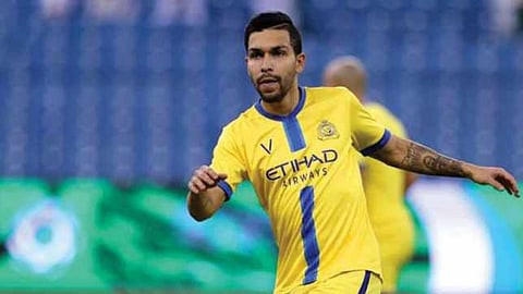 بالفيديو.. ناقد رياضي عن تواجد بيتروس بتدريبات النصر: احترافية من النادي طالما عقده سارٍ