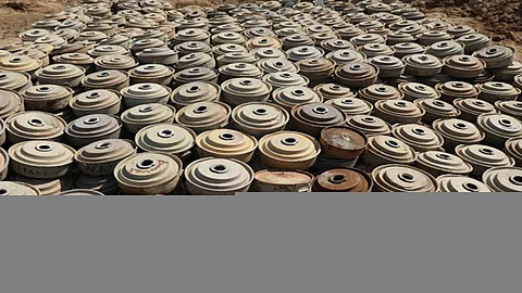 «مسام» ينتزع أكثر من 1700 لغم حوثي في اليمن خلال أسبوع