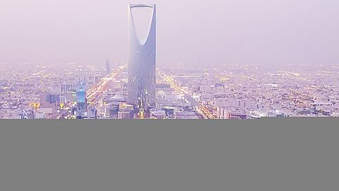 الزعاق يحدد مواعيد وطبيعة البوادر الشتوية