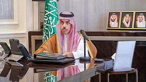 وزير الخارجية يؤكد ضرورة قيام المجتمع الدولي بمسؤولياته تجاه تجاوزات إيران