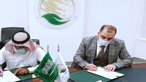 «إغاثي الملك سلمان» يوقع 3 اتفاقيات لتشغيل مراكز الأطراف الصناعية وإعادة التأهيل باليمن