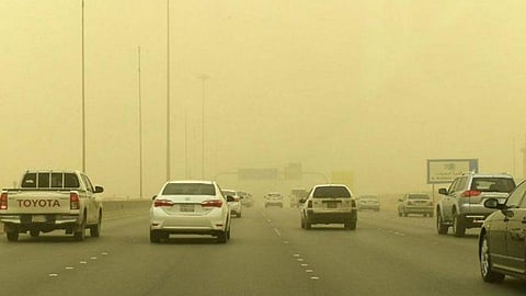 خبير أرصاد يشكف تطورات العاصفة شاهين: تحلق في سماء بحر العرب
