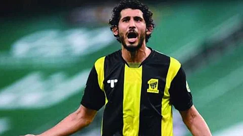 بالفيديو.. حجازي يسجل الهدف الثاني من رأسية رائعة في ديربي جدة